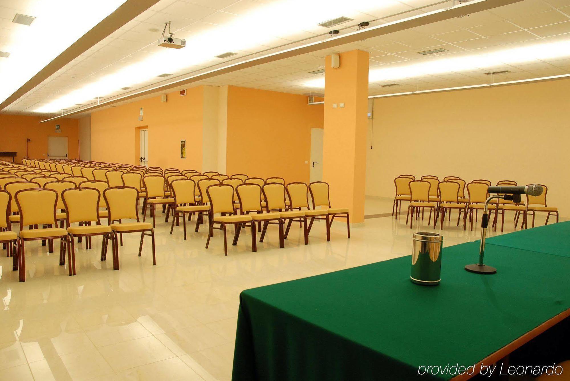 Hotel Villa Mokarta Salemi Бизнес снимка